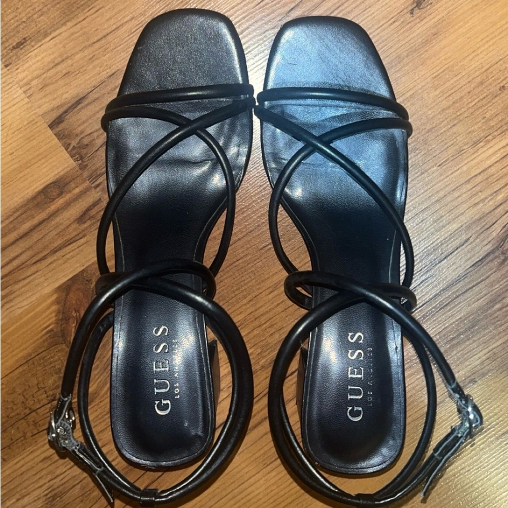 GUESS Black Strappy Square-Toe Sandal Heel Size 8